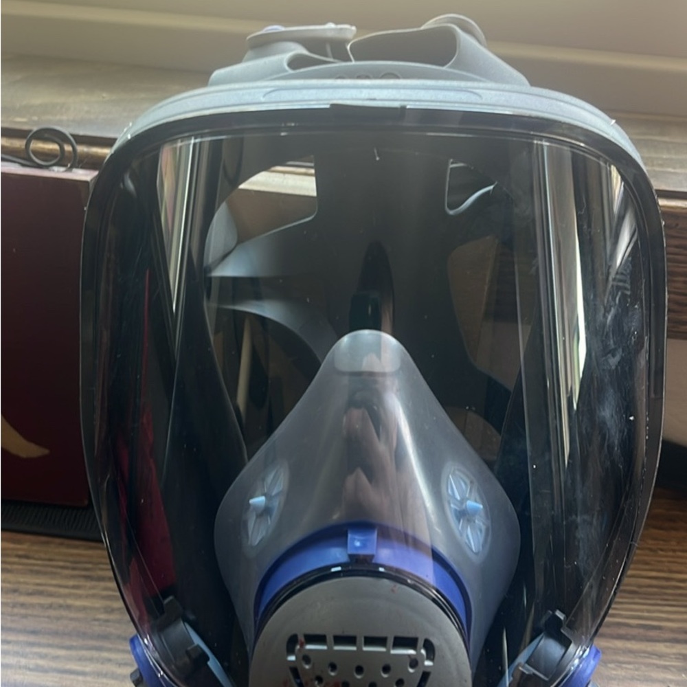 Premium Respirator Mask with Black and Blue Design